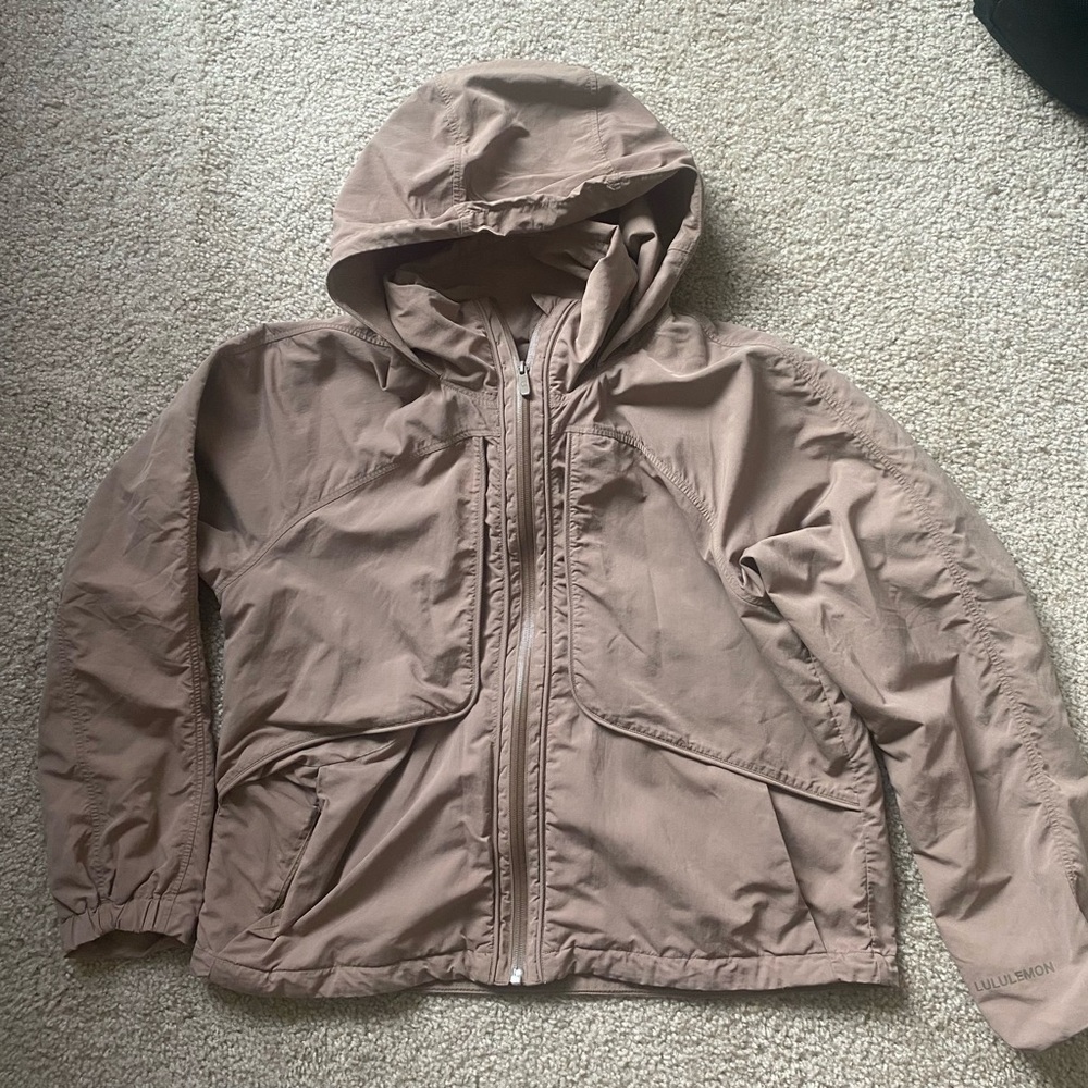 Lululemon Women’s Always Effortless Hooded Jacket Windbreaker AEJ Frontier 12 - Picture 4 of 10